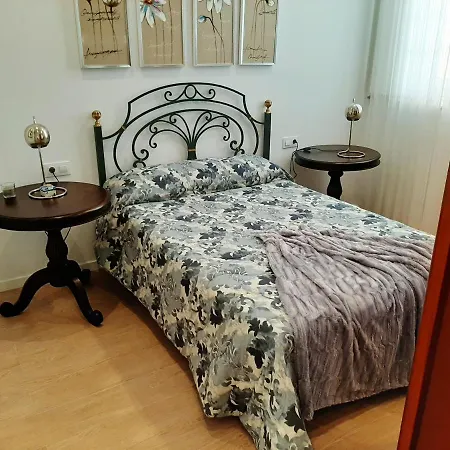 Cozy In With Terrace 公寓 加的斯