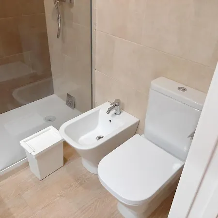 Cozy In With Terrace Apartament *