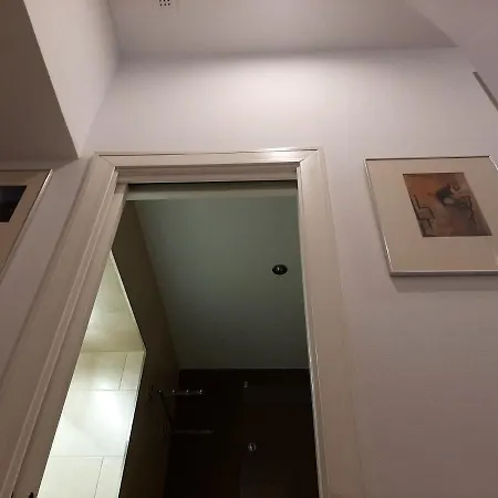 公寓 Cozy In With Terrace 加的斯