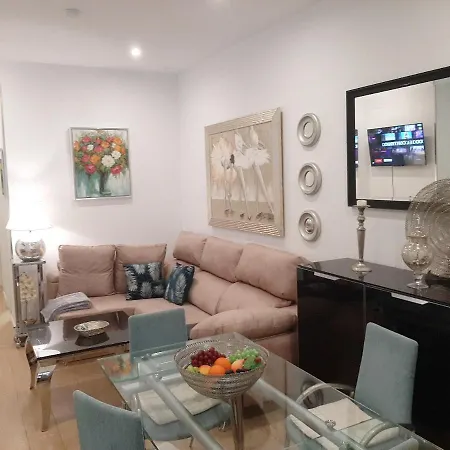 Cozy In With Terrace 公寓 加的斯