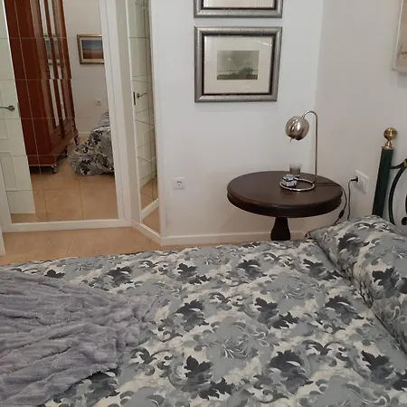 Cozy In With Terrace Apartament Kadyks