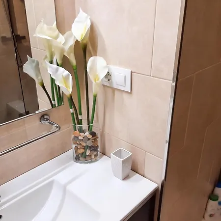 Cozy In With Terrace Apartament Kadyks